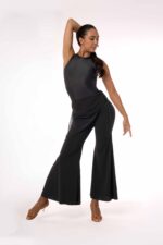 sorte bukser med vidde